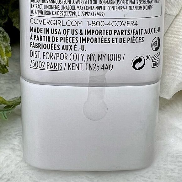 ❌SOLD❌ COVERGIRL NEW Clean Fresh Skin Milk Nourishing Foundation VeganFair Light - Picture 6 of 10